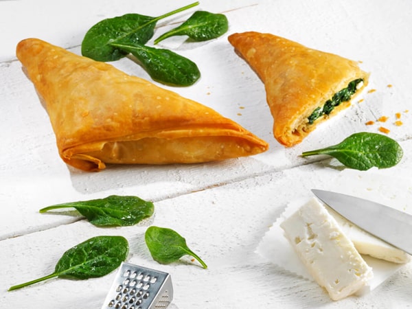 TRADITIONAL TRIANGLE SPINACH-CHEESE PIE (FROZEN)